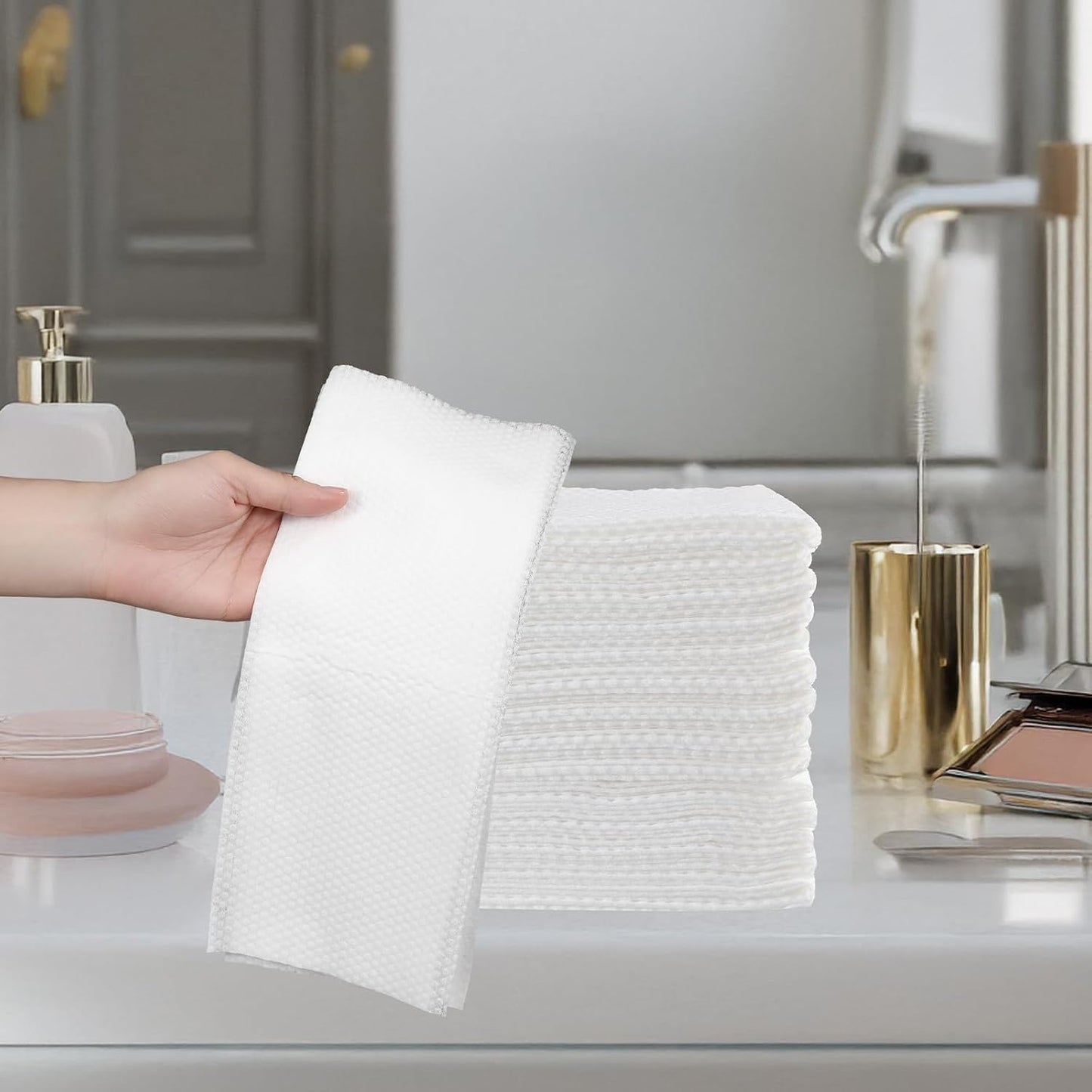 Molain 100Pcs Disposable Bath Hair Towels, Pure Cotton Absorbent Large Luxury Tissues, 27.5" x 12" Salon Spa Towels for Massage Yoga Camping Trips (White)
